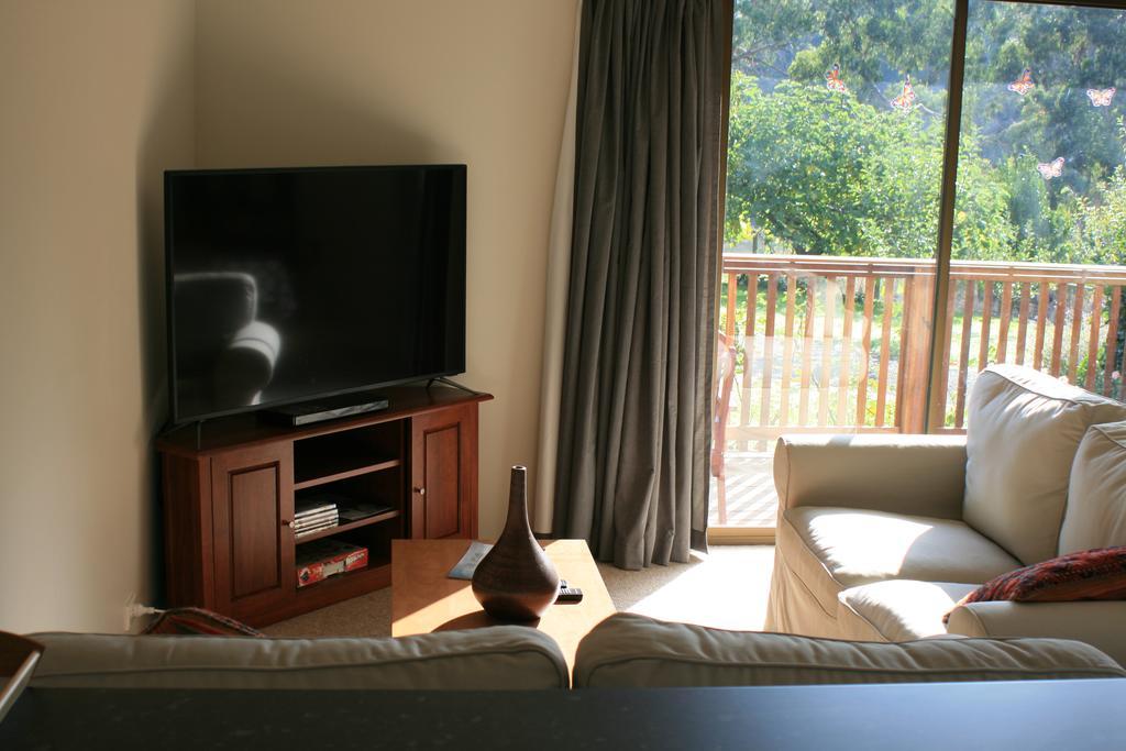 Strathmore Farm B&B Mirboo North ภายนอก รูปภาพ