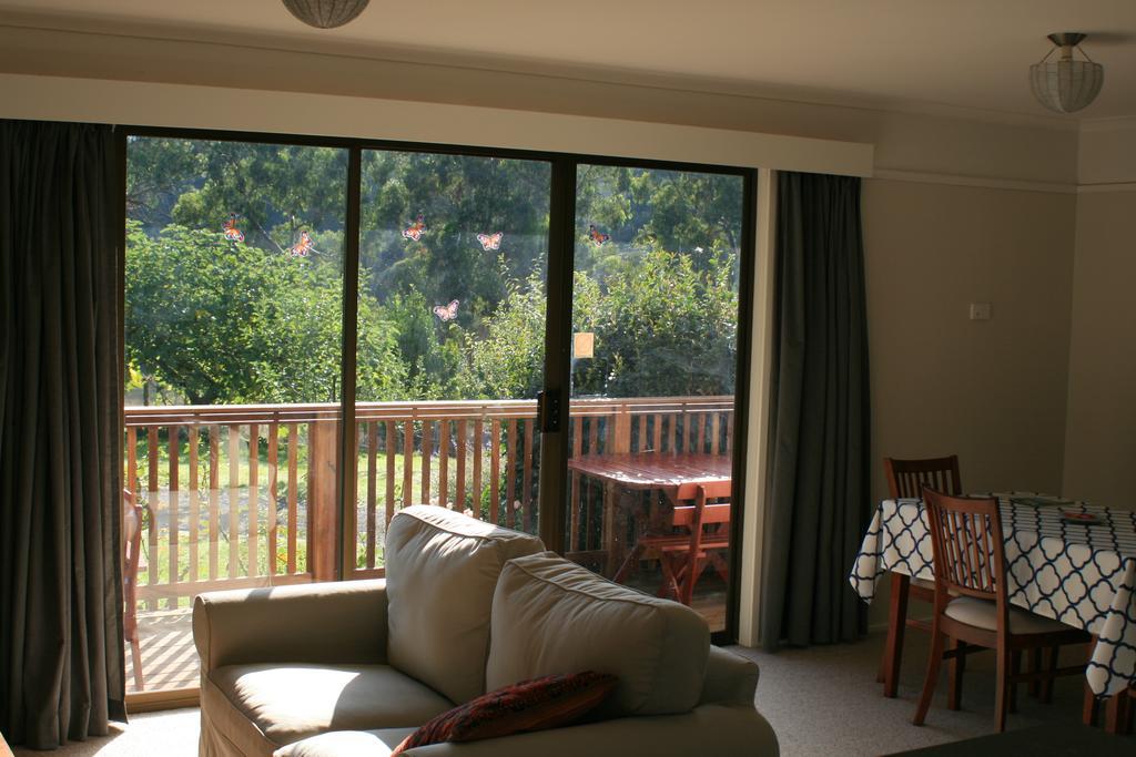Strathmore Farm B&B Mirboo North ภายนอก รูปภาพ