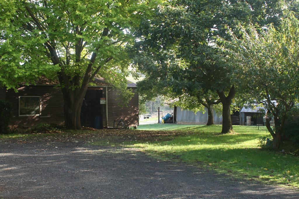 Strathmore Farm B&B Mirboo North ภายนอก รูปภาพ